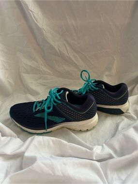Brooks Ravenna 9 Women's Navy and Teal Running Shoes